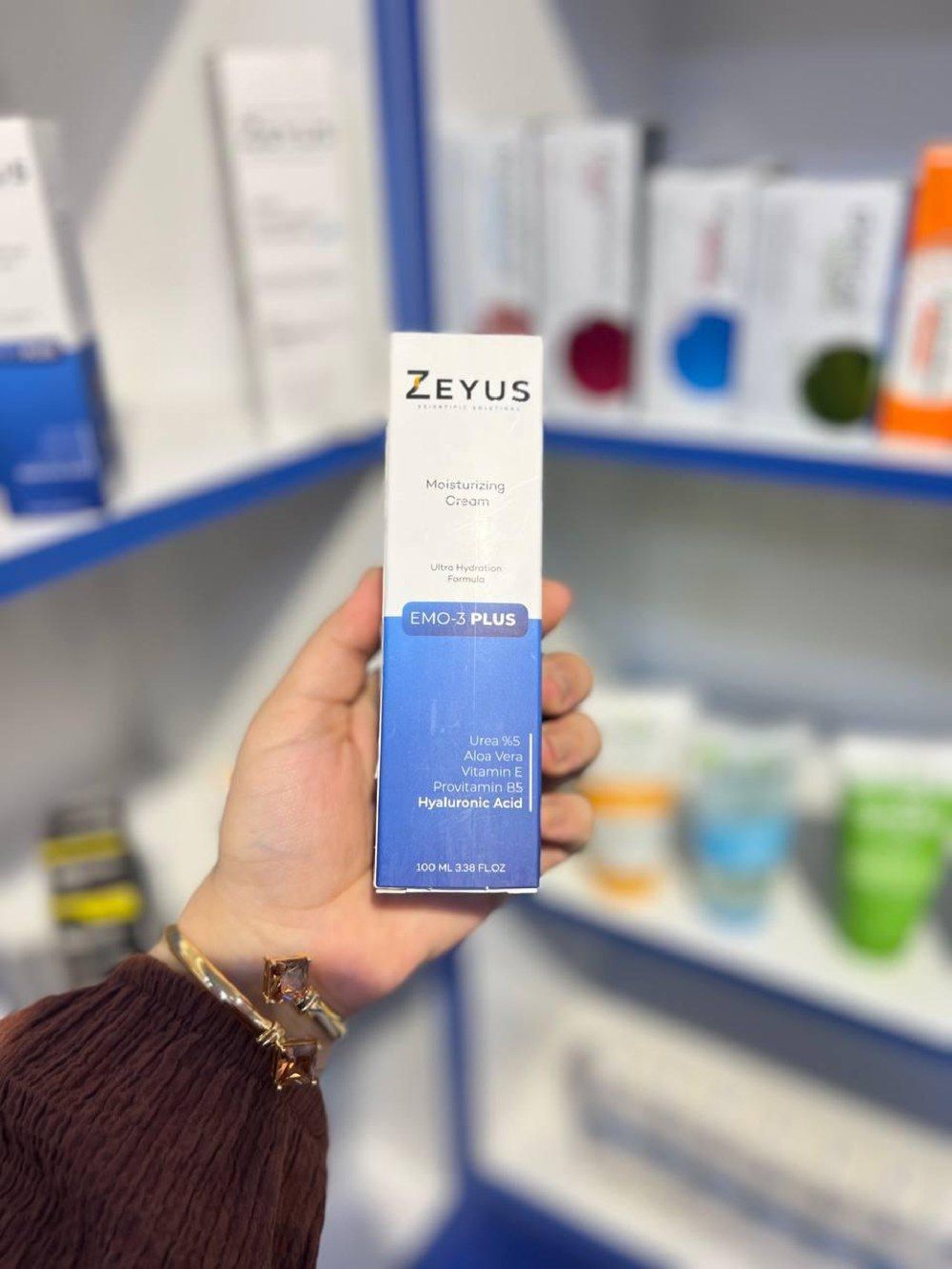 Moisturizing Cream (EMO-3 Plus)